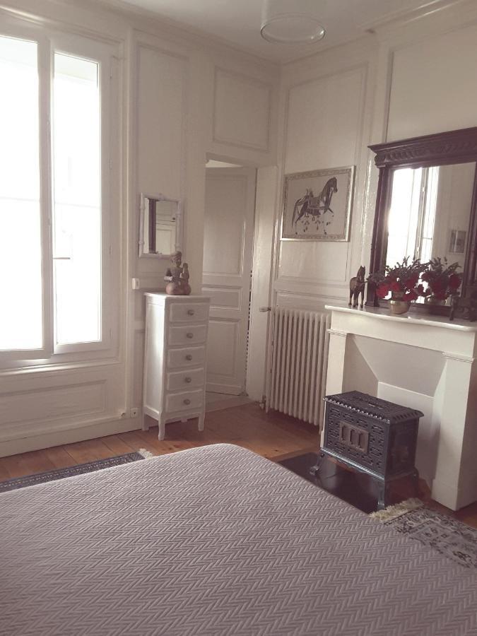 La Maison Des Thermes, Chambre D'Hote 생트 외부 사진